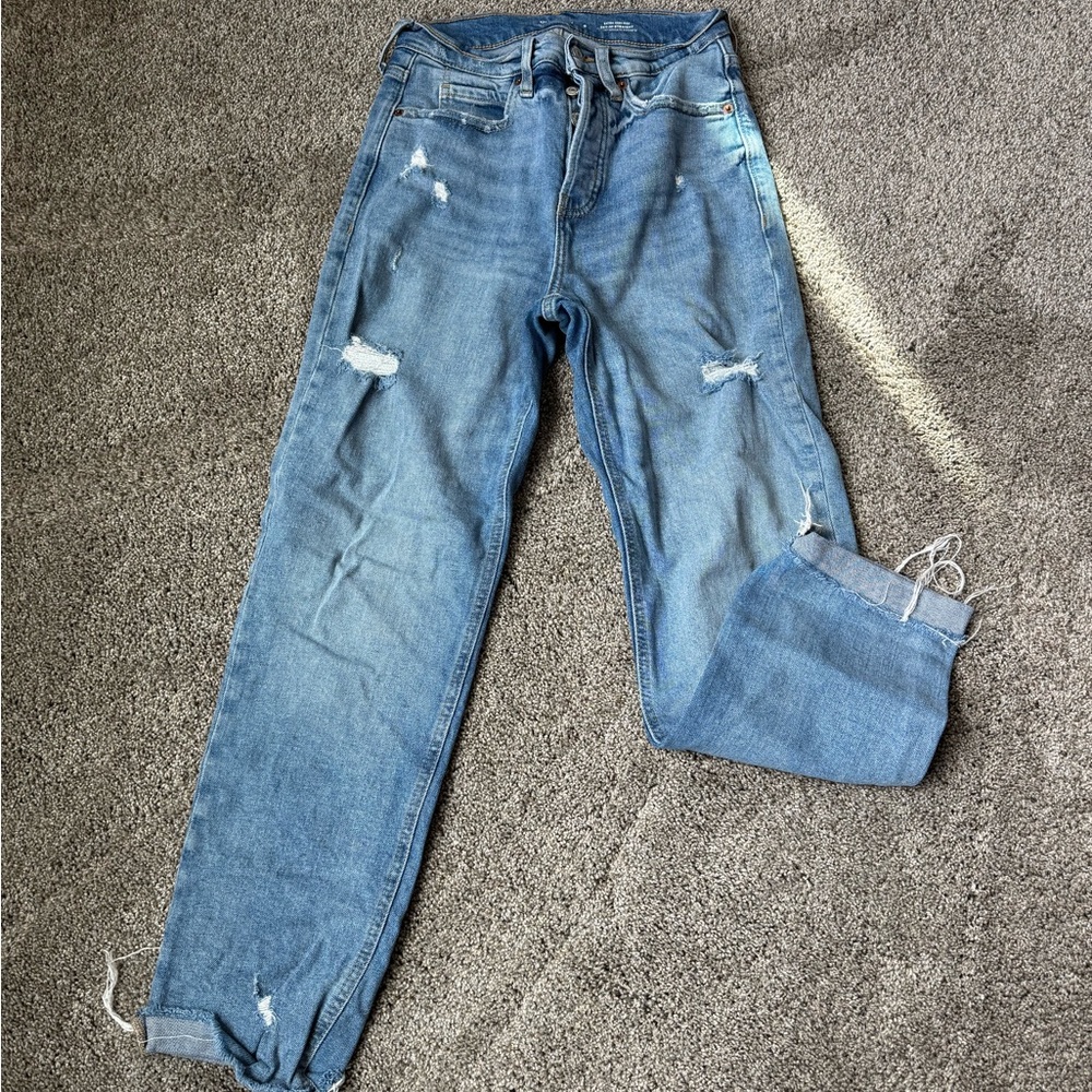 Distressed Light Blue Jeans